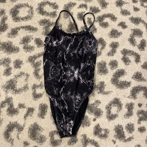 RHYS fixed back suit